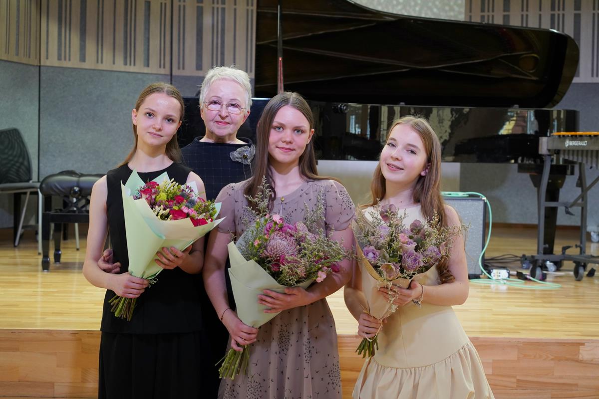 Juventoje nuskambėjo pavasaris