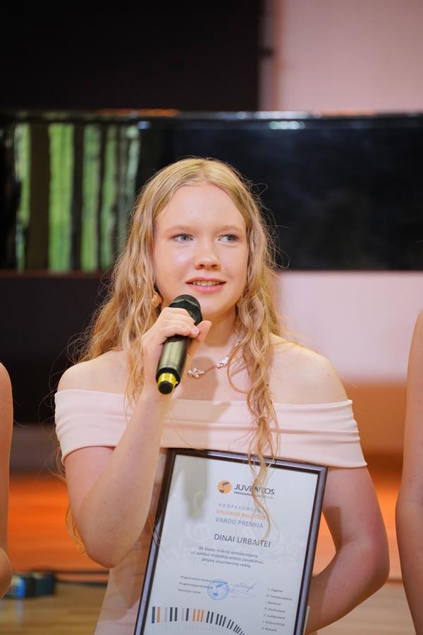Dina Urbaitė